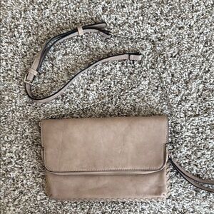 Elegant Tan Faux Leather Crossbody Bag